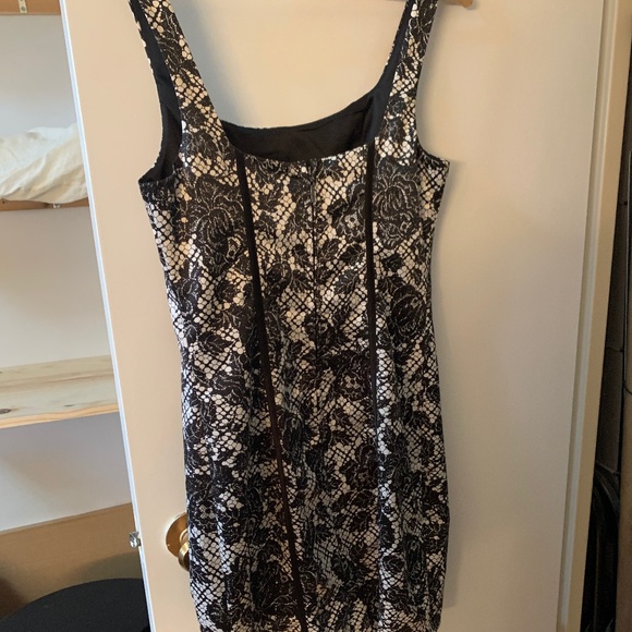 Guess party dress - Picture 3 of 6